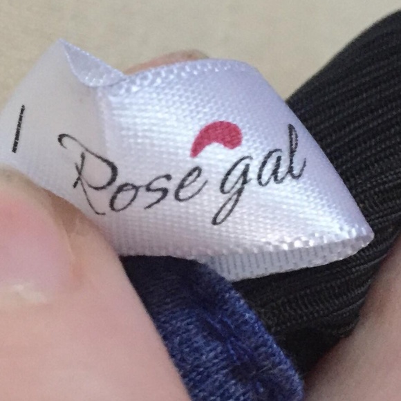 Babydoll Bust Detail Baseball Sleeve - Picture 7 of 7